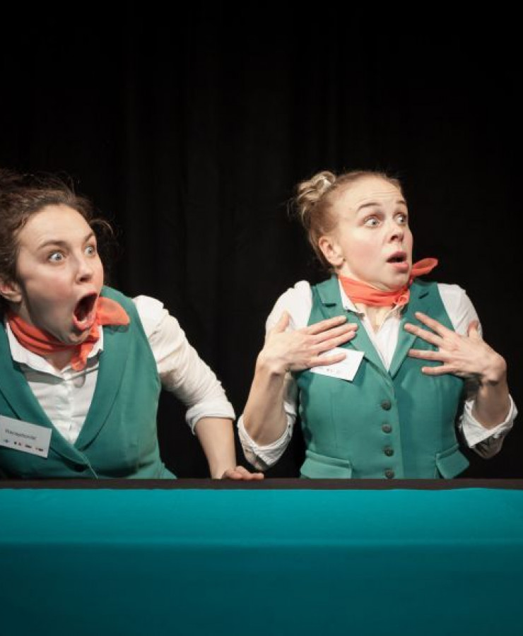 Receptionists 